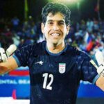 در شب قهرمانی ساحلی‌بازان ایران، یک مهریزی بهترین دروازه‌بان جام شد